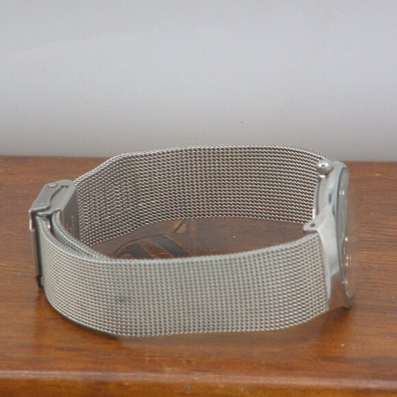 Pre-Owned Women’s Skagen 233SSSBD Jeweled Analog Dress Watch - Picture 5 of 6